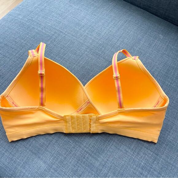 Kindly Crossover Wire Free Bra Women's size L Orange - Picture 4 of 7